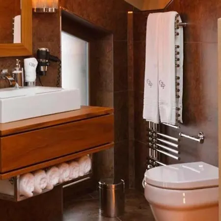 5br Stunning Chalet With Breathtaking Views Vila