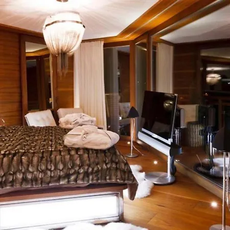 5br Stunning Chalet With Breathtaking Views *